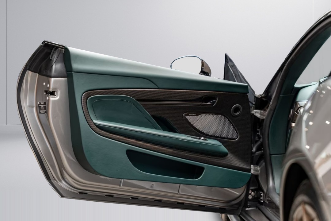 Aston Martin Vanquish - foto 32