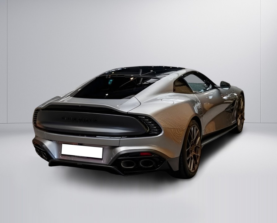 Aston Martin Vanquish (3)