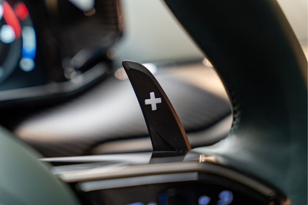 Aston Martin Vanquish - foto 15