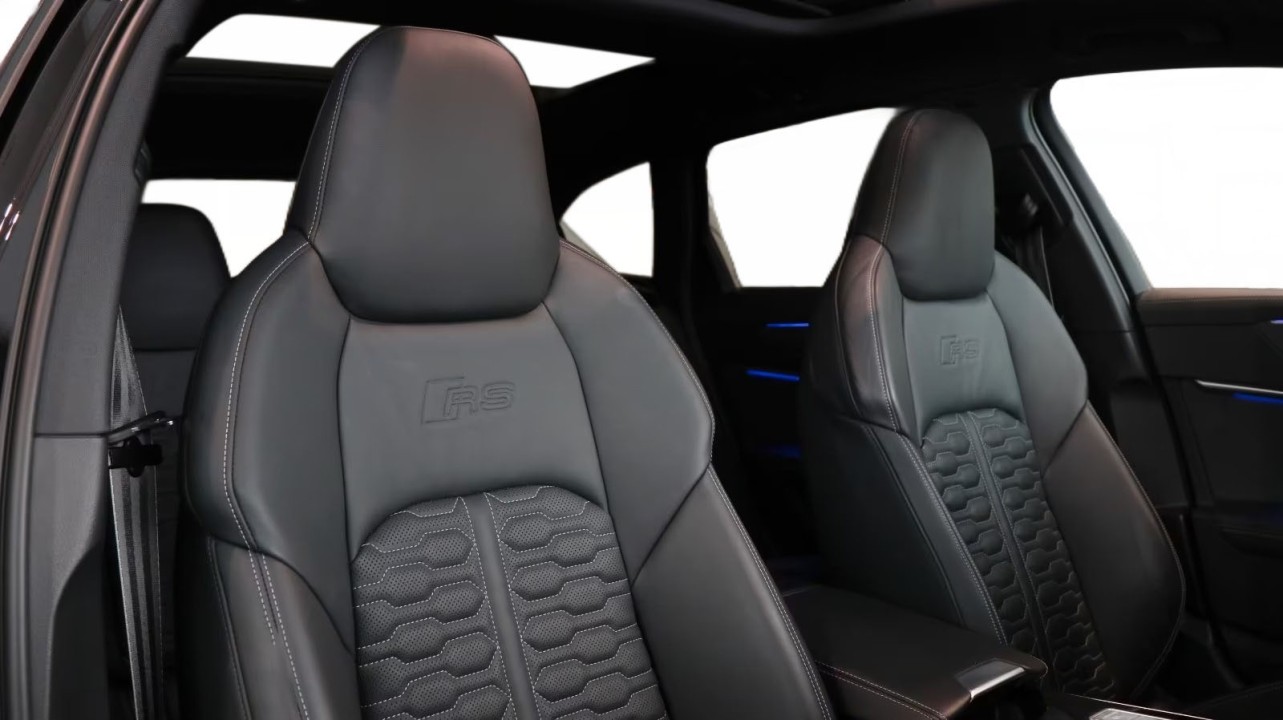 Audi RS6 4.0 TFSI - foto 15