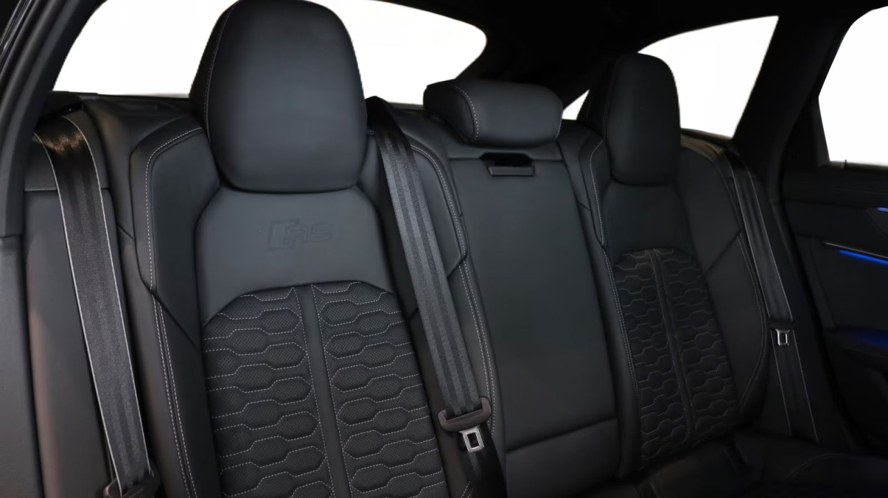 Audi RS6 4.0 TFSI - foto 19