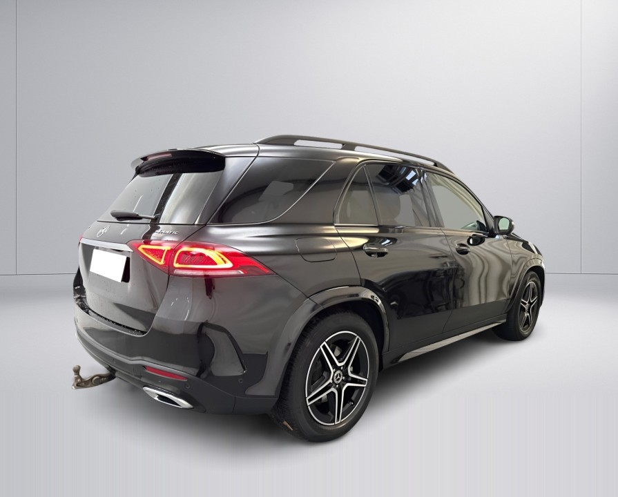 Mercedes-Benz GLE 350de 4MATIC (2)