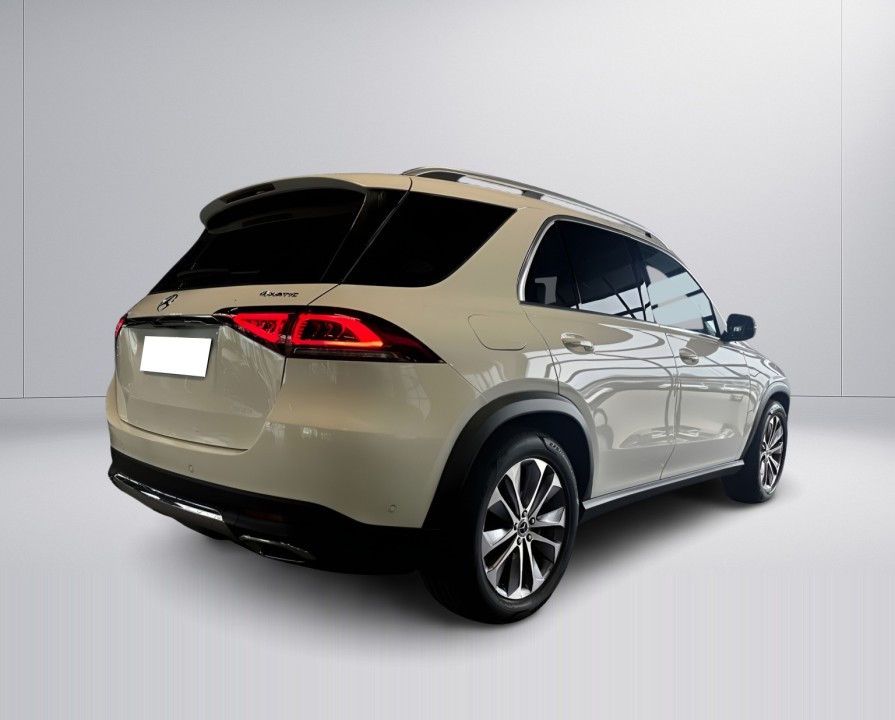 Mercedes-Benz GLE 350de 4MATIC (2)