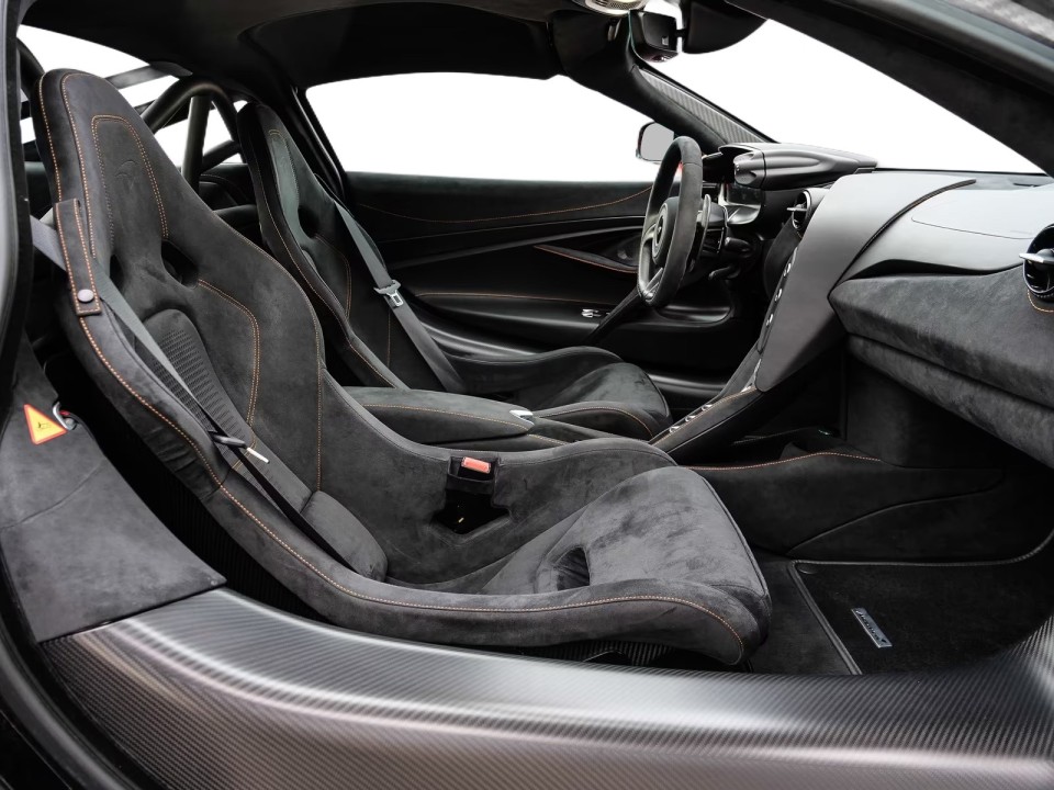 McLaren 750S - foto 11