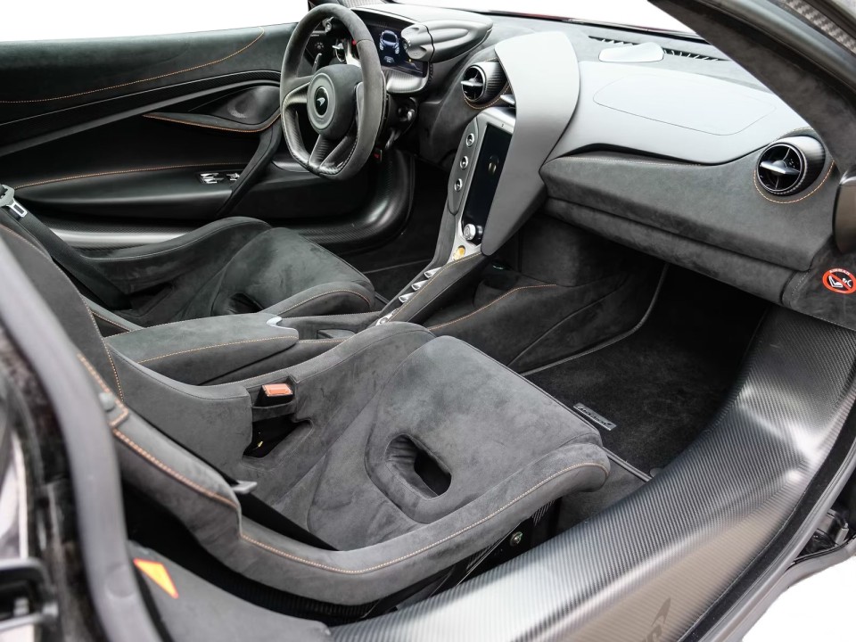 McLaren 750S - foto 10