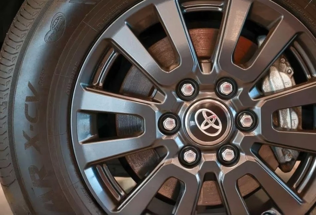 Toyota Land Cruiser - foto 25