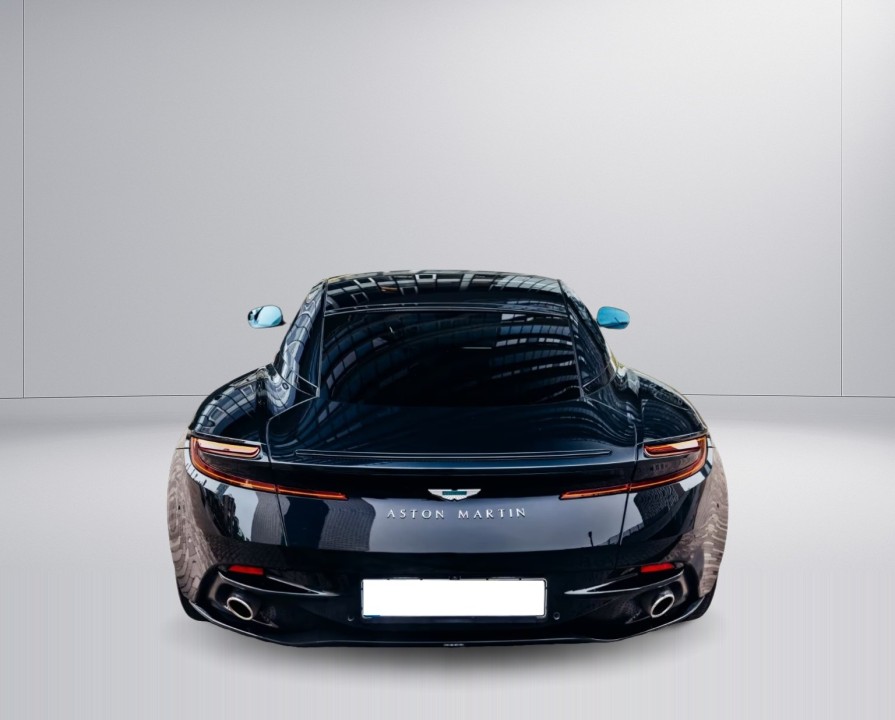 Aston Martin DB12 (4)