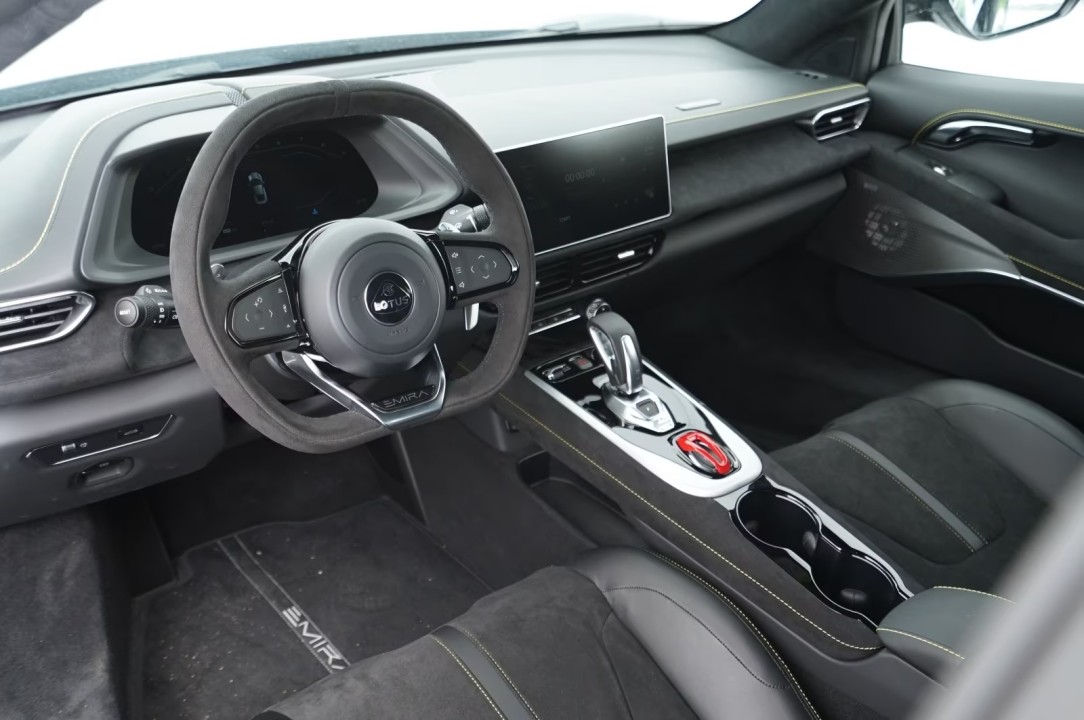 Lotus Emira - foto 6