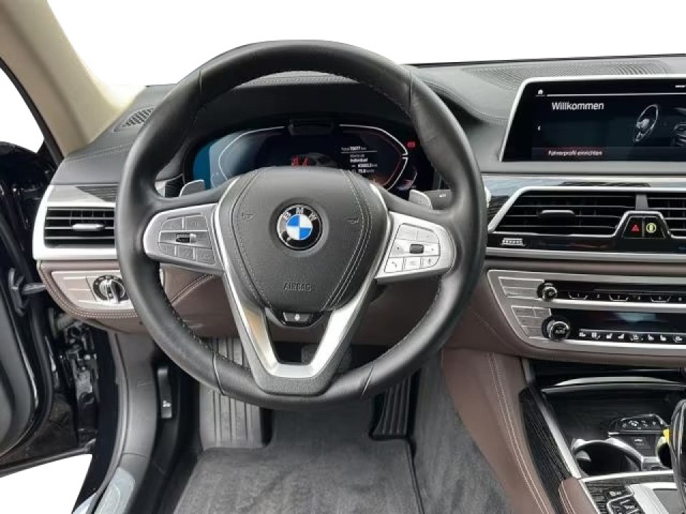 BMW Seria 7xDrive740d - foto 10