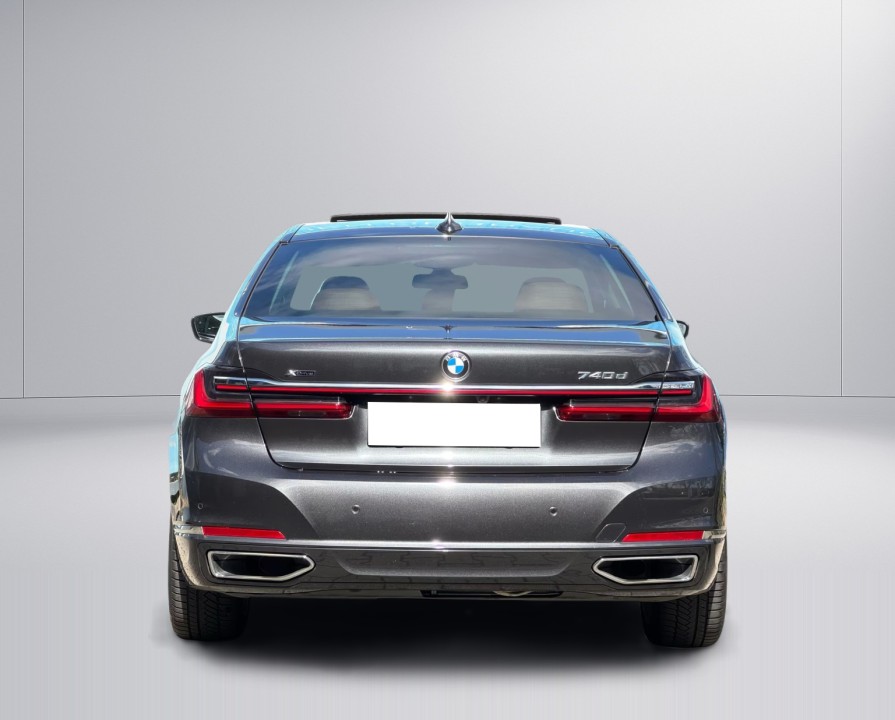 BMW Seria 7 xDrive740d (3)