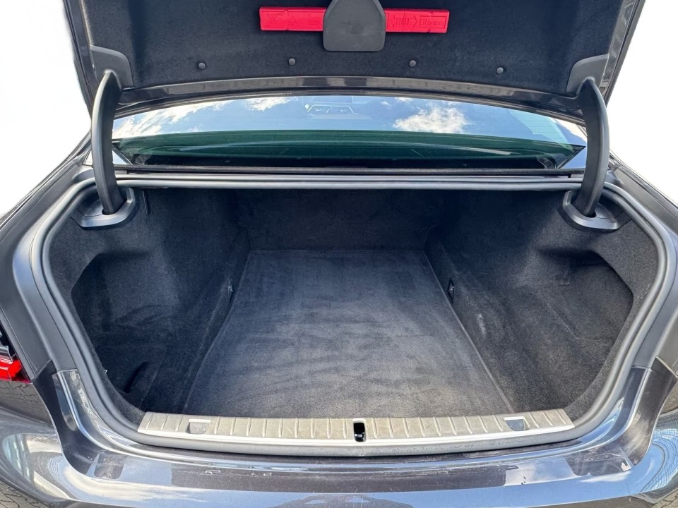 BMW Seria 7 xDrive740d - foto 21