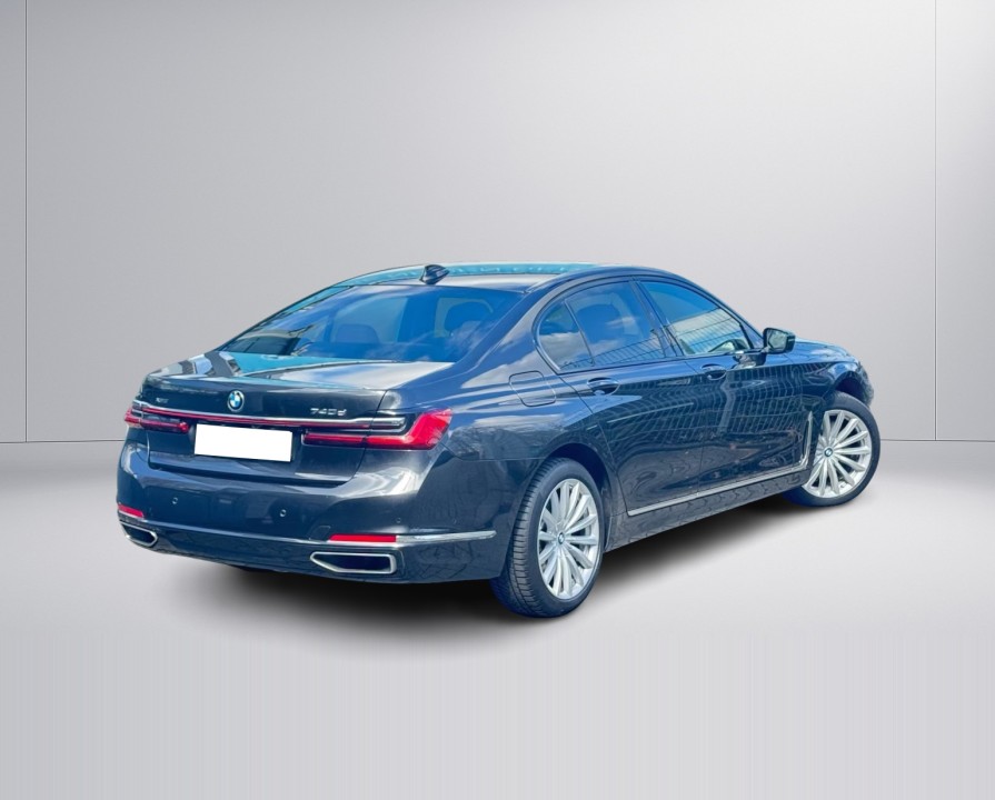 BMW Seria 7 xDrive740d (2)