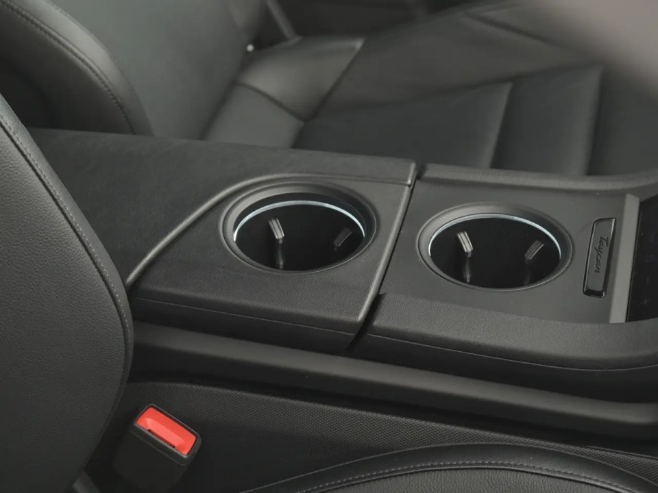 Porsche Taycan Sport Turismo - foto 15