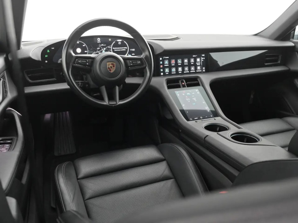 Porsche Taycan Sport Turismo - foto 7