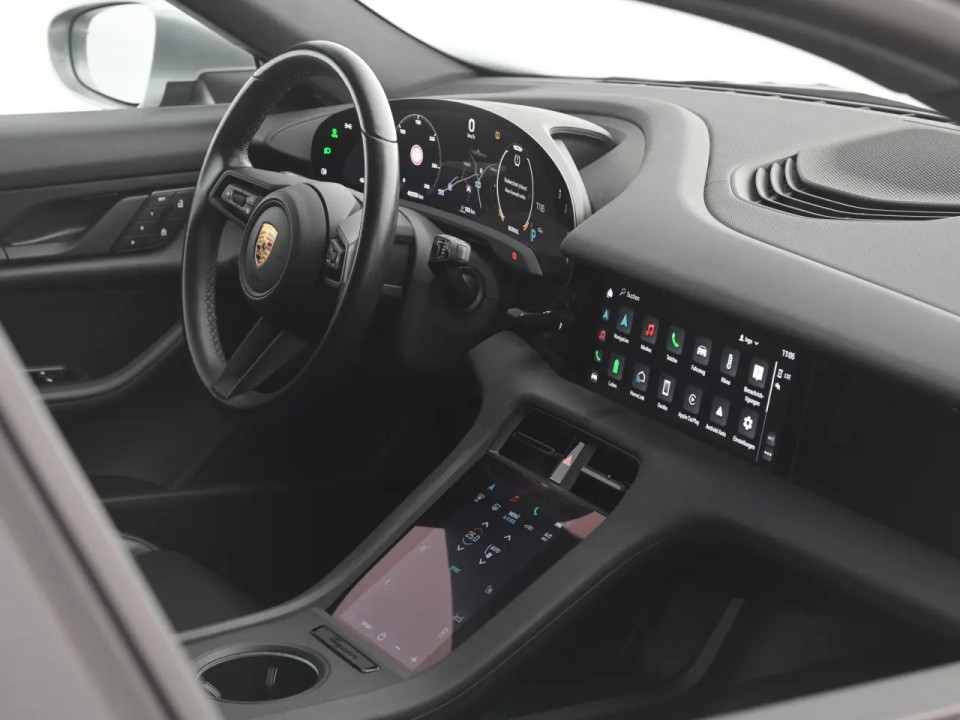 Porsche Taycan Sport Turismo - foto 9