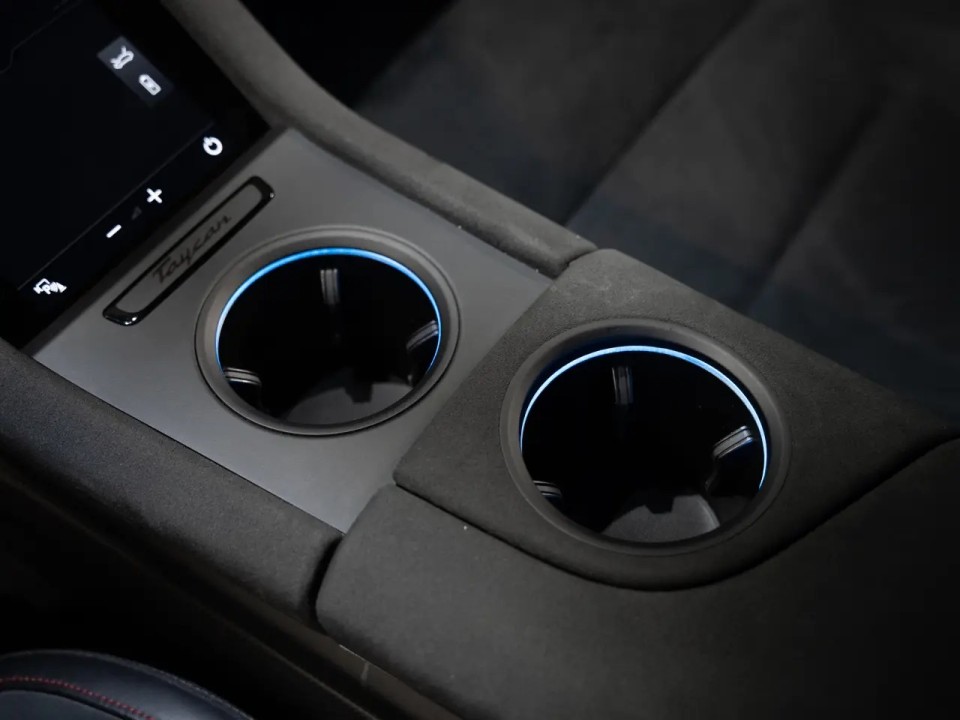 Porsche Taycan GTS Sport Turismo - foto 17