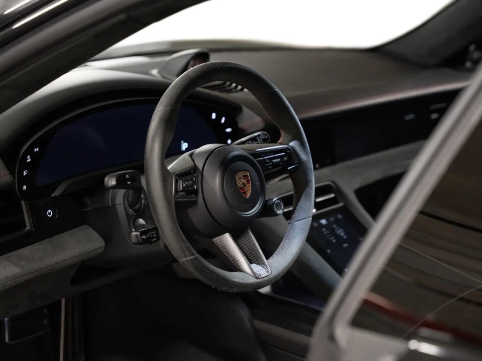 Porsche Taycan GTS Sport Turismo - foto 8