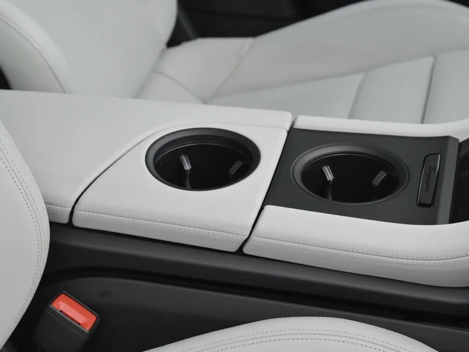 Porsche Taycan 4S - foto 15