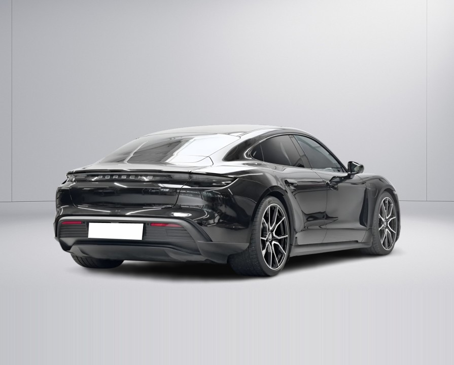 Porsche Taycan 4S (5)