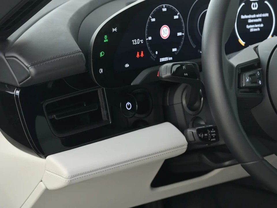 Porsche Taycan 4S - foto 12