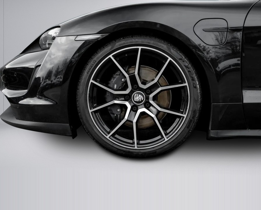 Porsche Taycan - foto 32