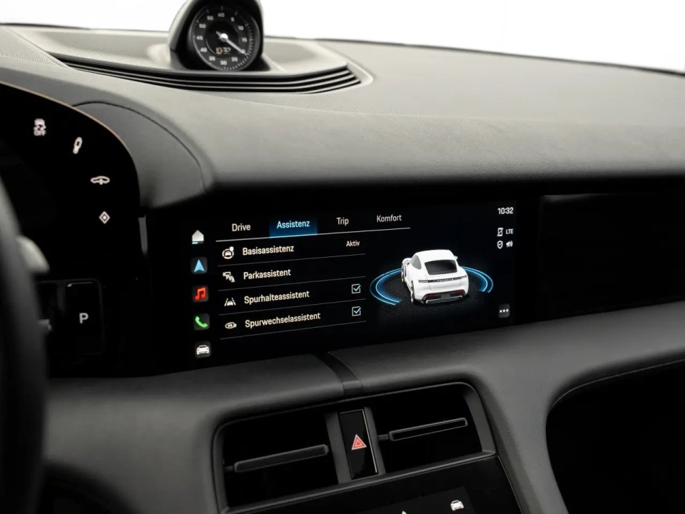 Porsche Taycan - foto 16