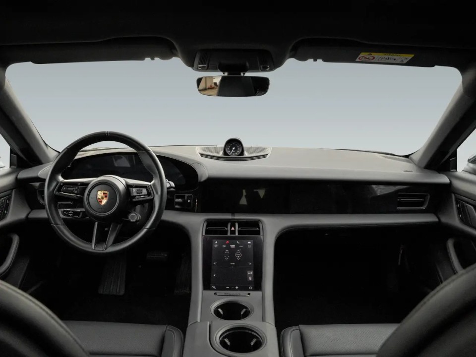 Porsche Taycan - foto 8