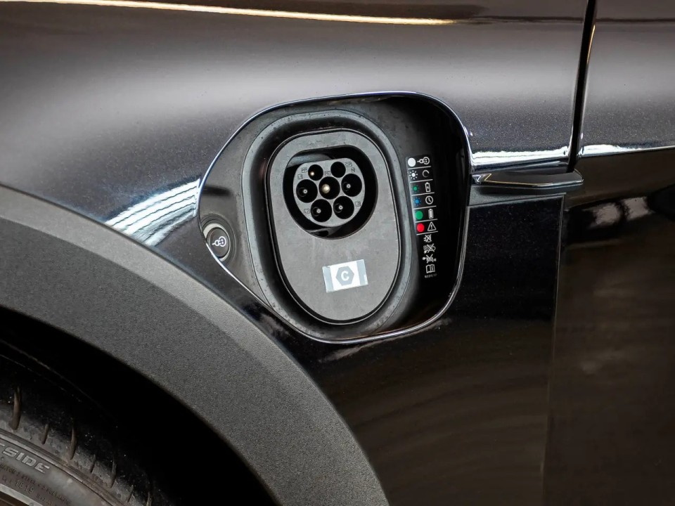 Porsche Taycan 4 Cross Turismo - foto 28