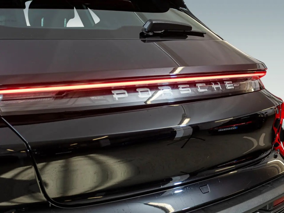 Porsche Taycan 4 Cross Turismo - foto 30