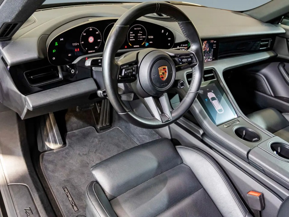 Porsche Taycan 4 Cross Turismo - foto 8