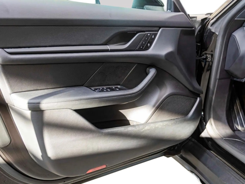 Porsche Taycan 4 Cross Turismo - foto 23