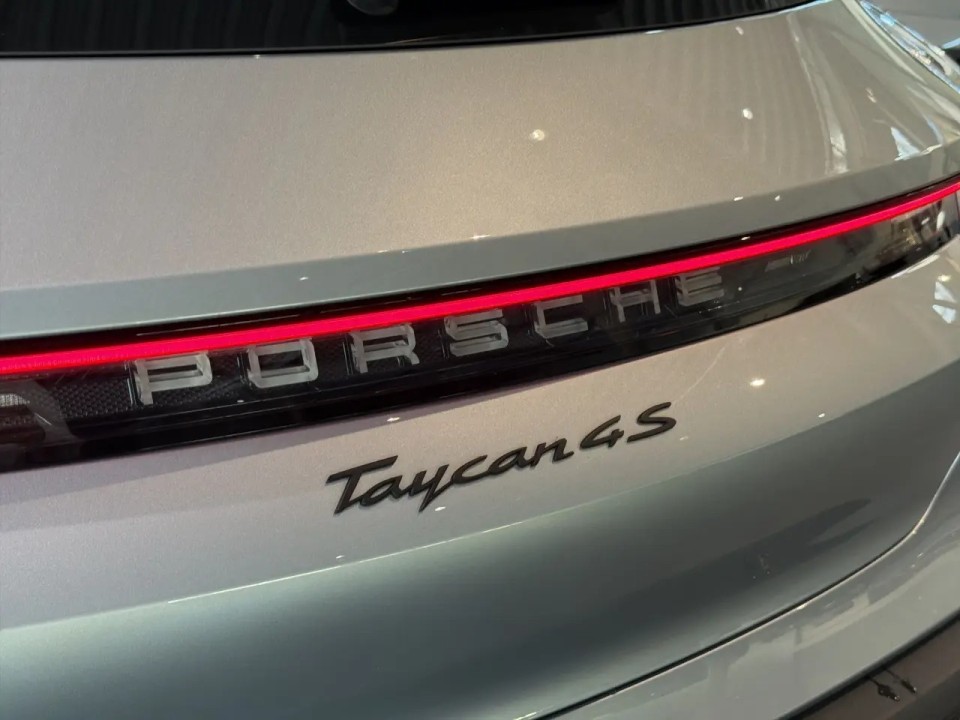 Porsche Taycan 4S Sport Turismo - foto 30