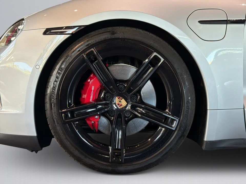 Porsche Taycan 4S Sport Turismo - foto 32