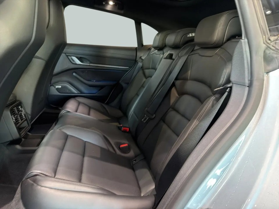 Porsche Taycan 4S Sport Turismo - foto 19