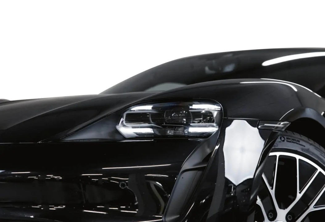 Porsche Taycan - foto 36