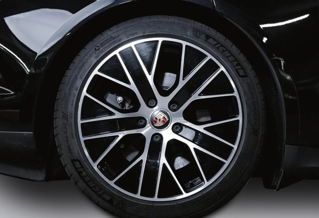 Porsche Taycan - foto 42