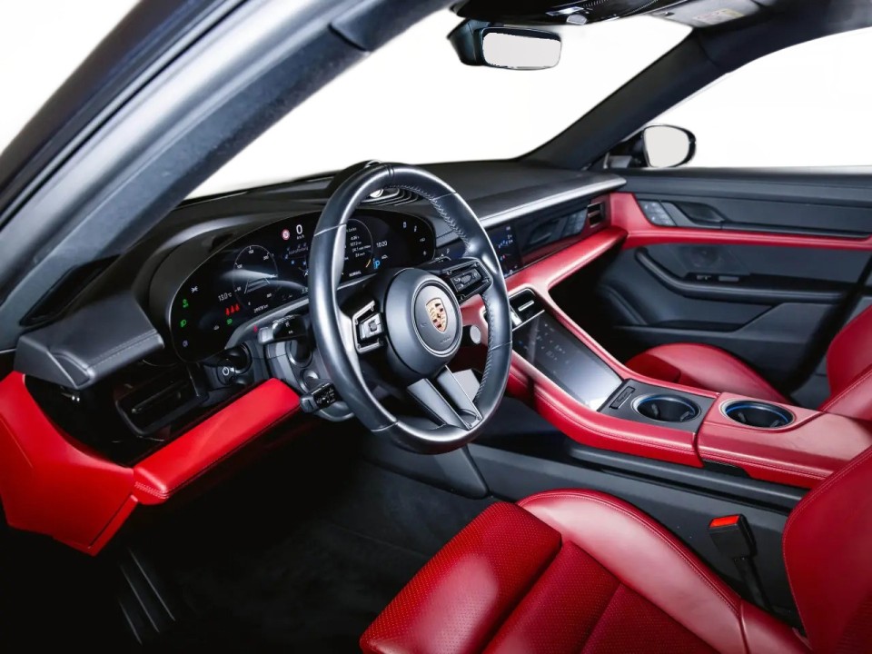 Porsche Taycan - foto 8