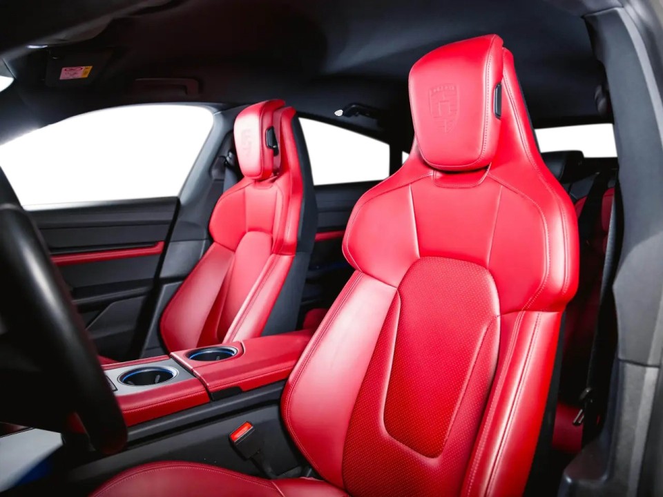 Porsche Taycan - foto 23