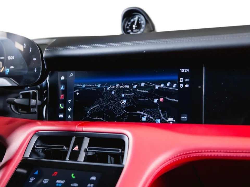 Porsche Taycan - foto 19