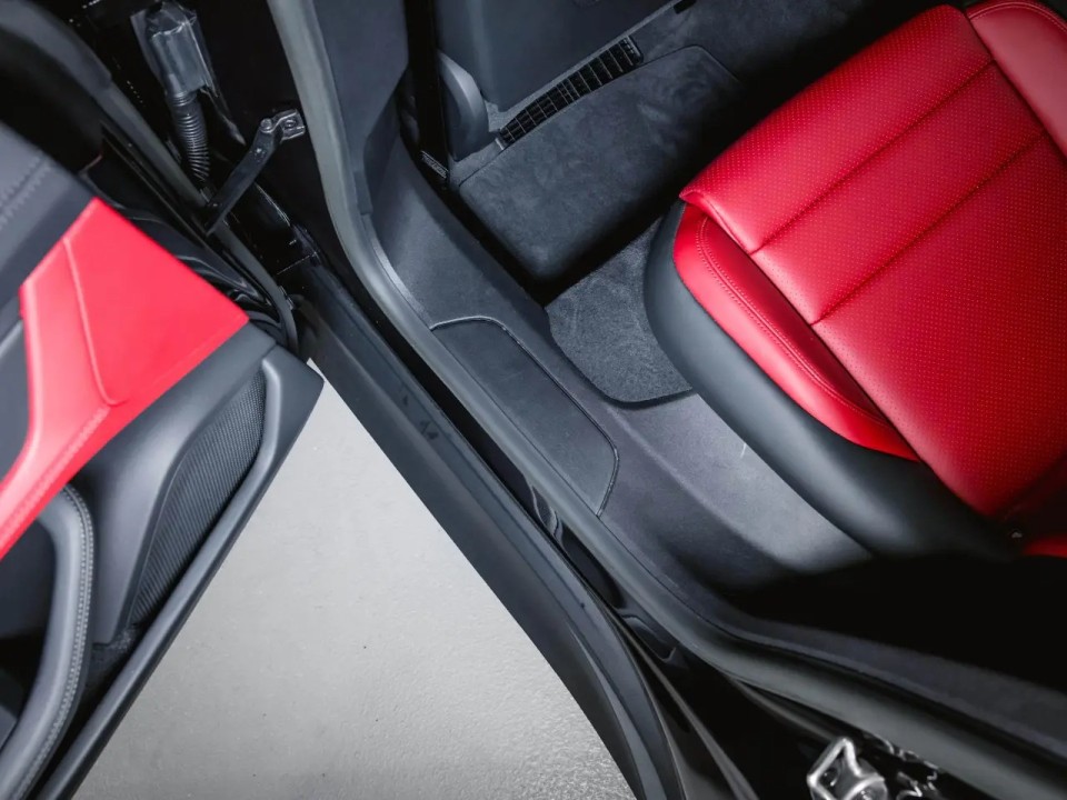 Porsche Taycan - foto 32