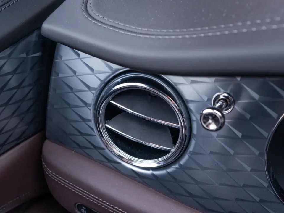 Bentley Bentayga S V8 - foto 11