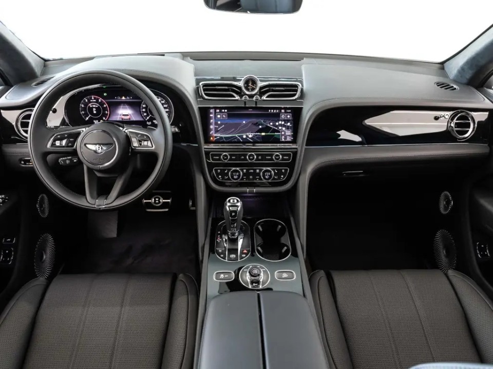 Bentley Bentayga V8 - foto 7