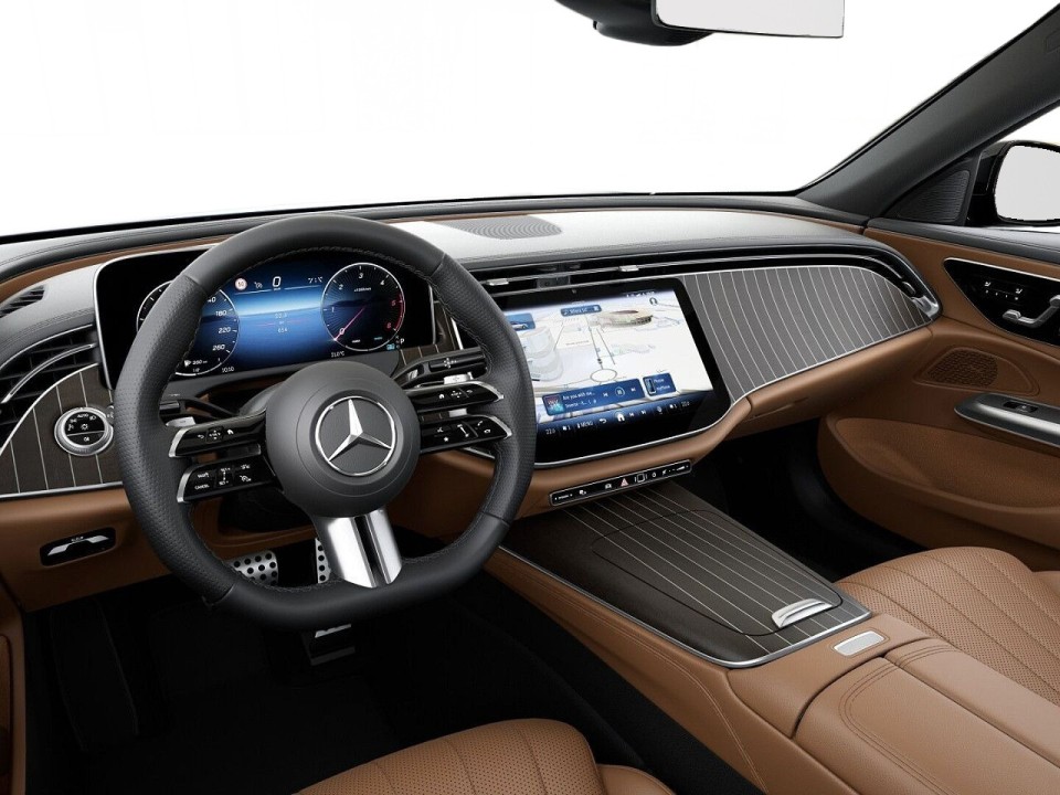 Mercedes-Benz E 220d 4MATIC AMG - foto 10