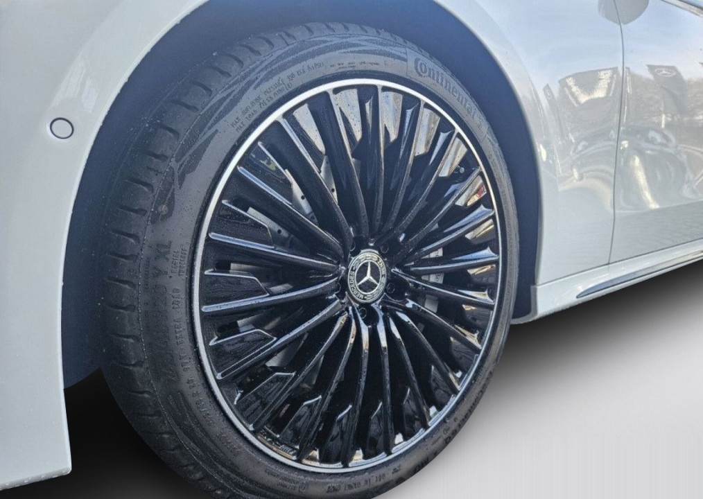 Mercedes-Benz E 220d 4MATIC AMG - foto 28