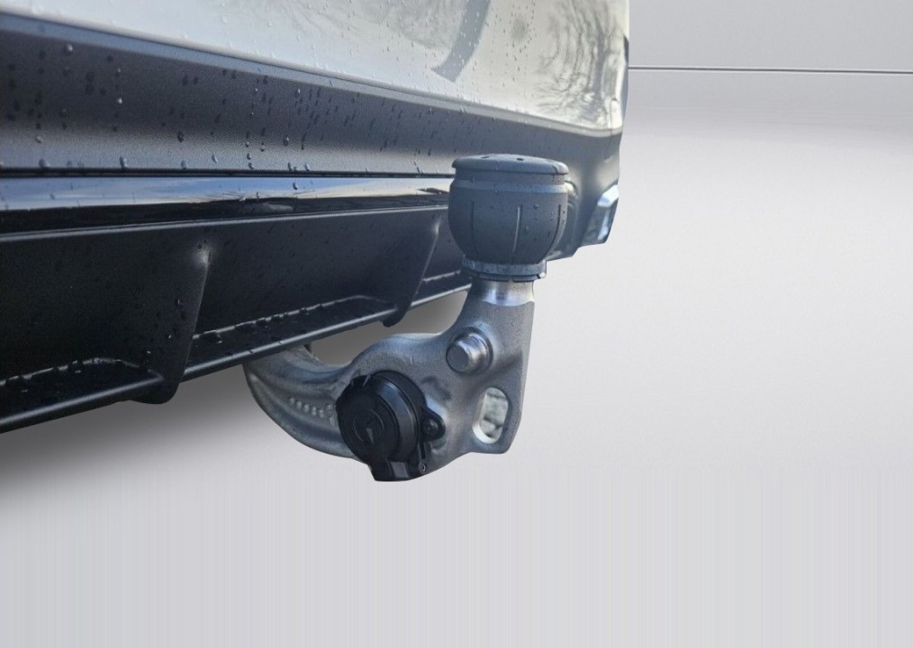 Mercedes-Benz E 220d 4MATIC AMG - foto 27