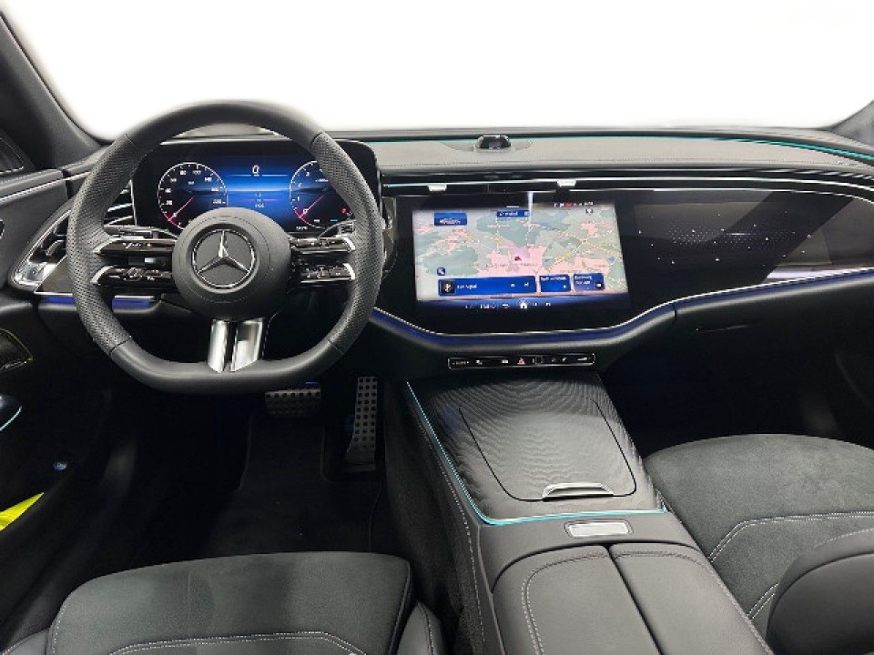 Mercedes-Benz E 200 4MATIC - foto 7