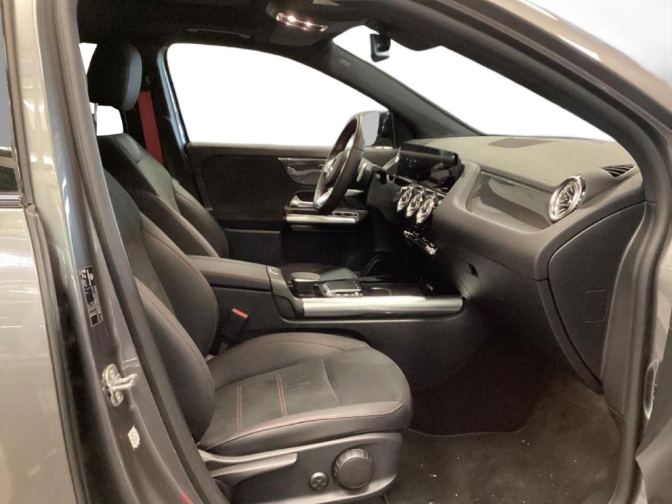 Mercedes-Benz GLA 35 AMG 4MATIC - foto 8