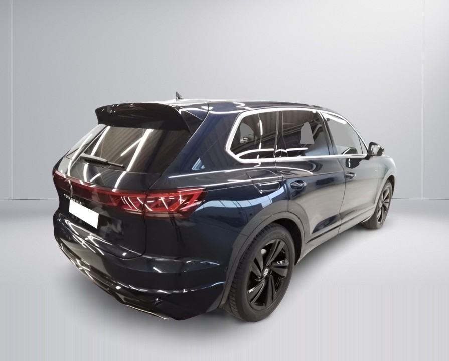Volkswagen Touareg 3.0 V6 TDI R-Line 4Motion (2)