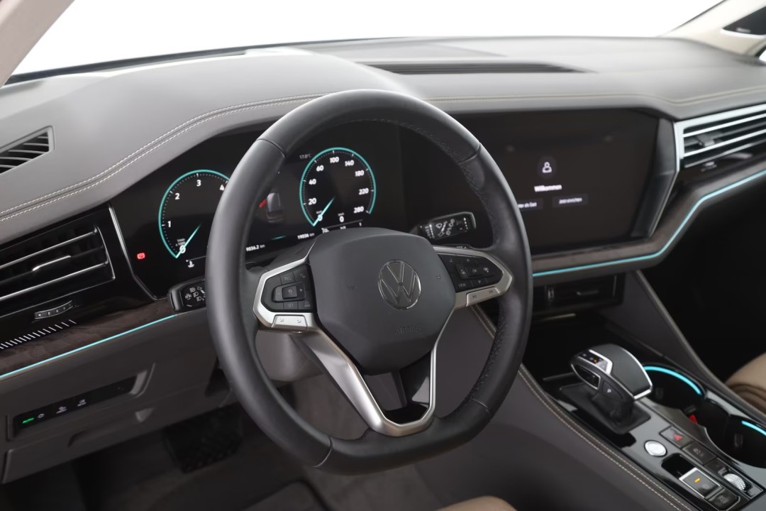 Volkswagen Touareg V6 TDI Elegance - foto 7