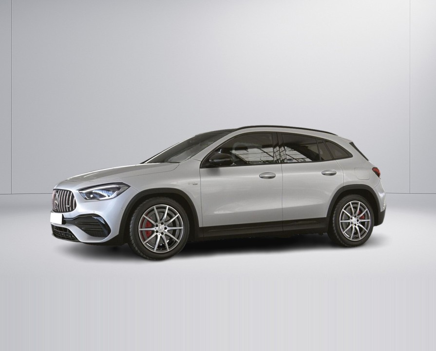Mercedes-Benz GLA 35 AMG 4MATIC (2)
